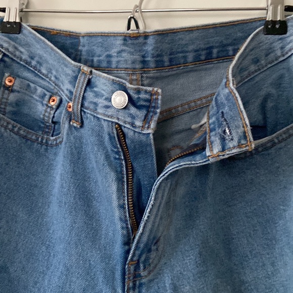 30x32 Levi’s Blue tight jeans - Picture 3 of 7